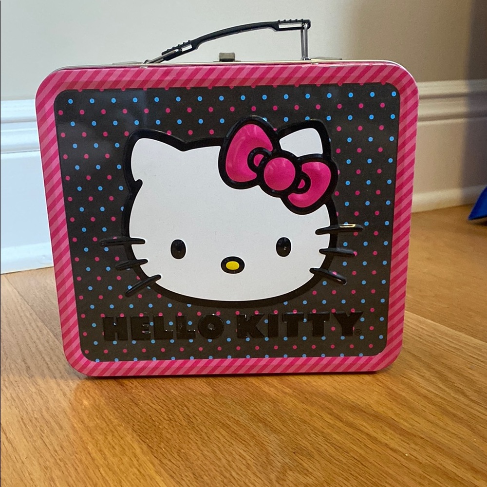 Hello Kitty Lunch Box with Pink Accents